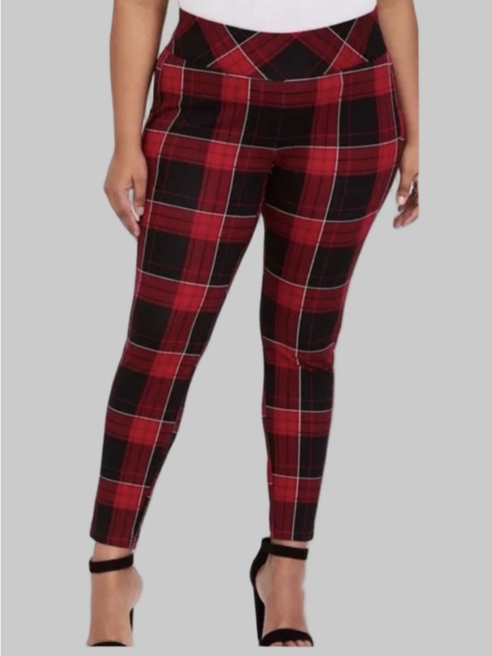 TORRID Red Plaid Stretch Pixie Pants size 3X Short